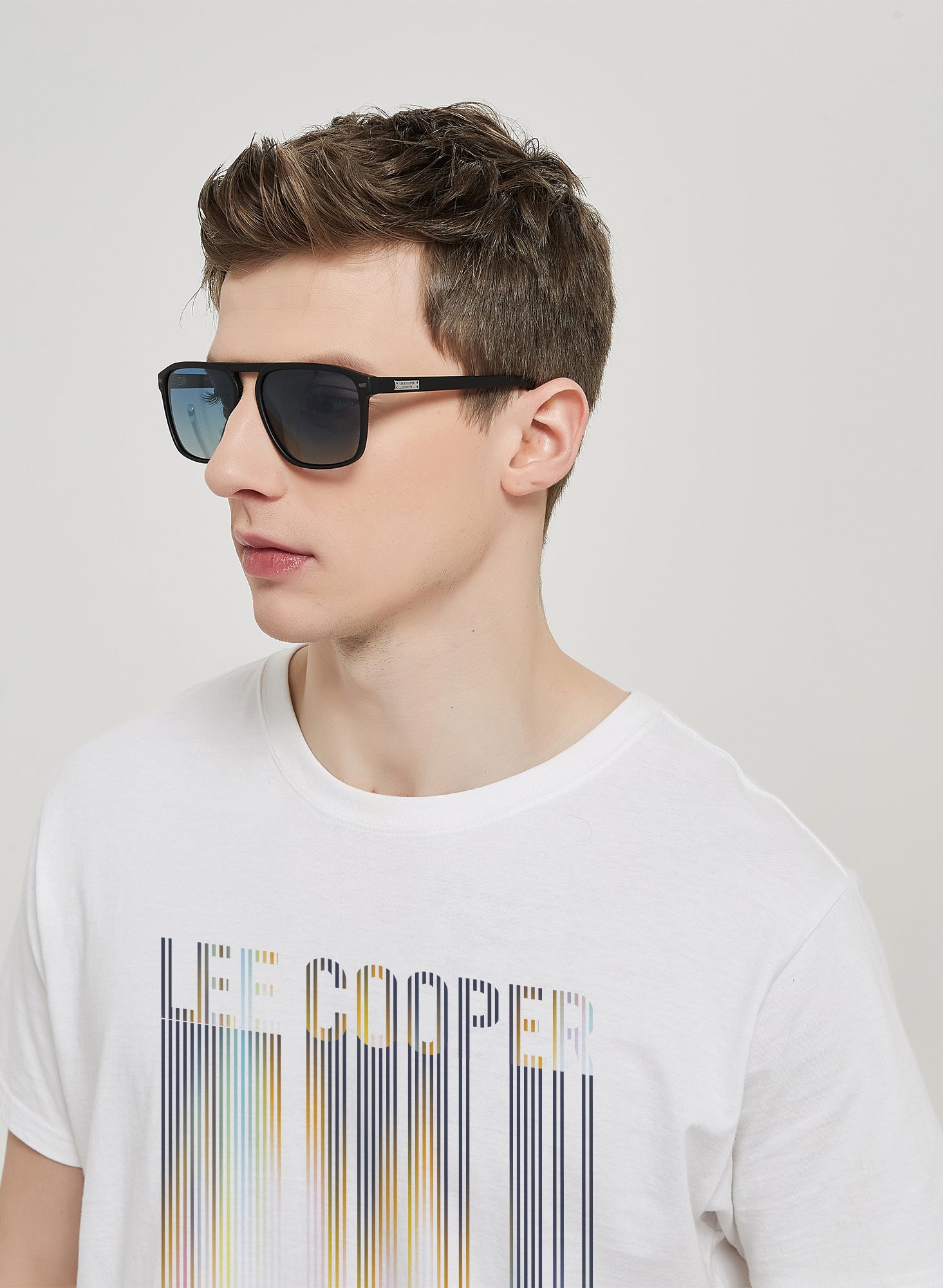 LC1005C02 - Gradient Blue Lens - Black Frame - Sunglasses